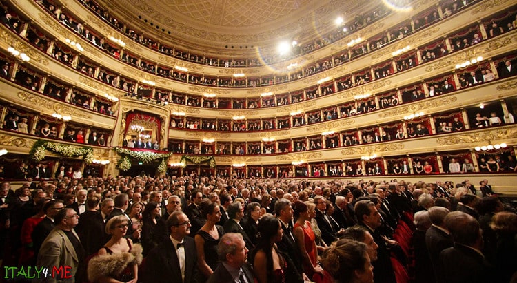 Зал театра оперы Ла Скала в Милане