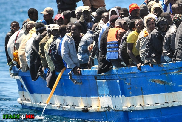 нелегальные иммигранты в Италию из Африки