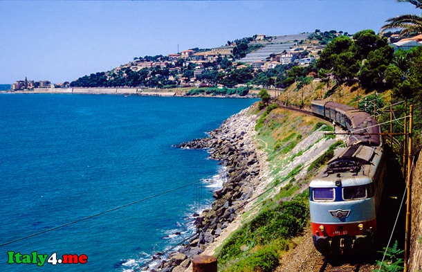 поезд в Италии