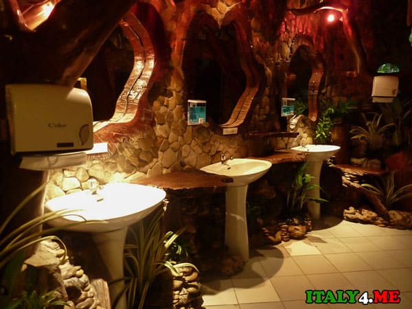 туалет ресторан Италия