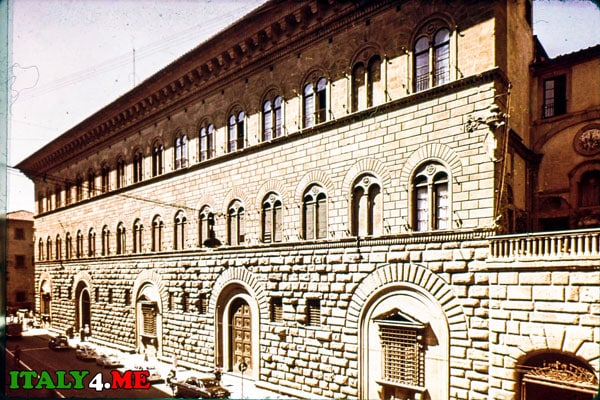 Palazzo_Medici_Riccardi_2