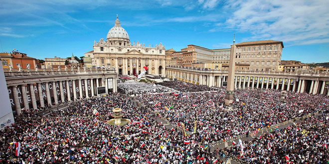 Беатификация папы римского в Ватикане