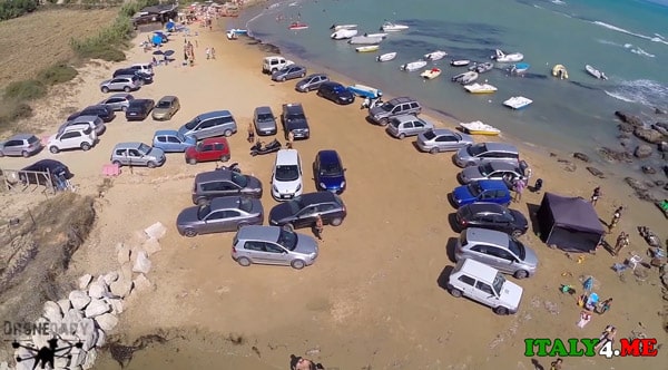 парковка-пляж-Сицилия-1