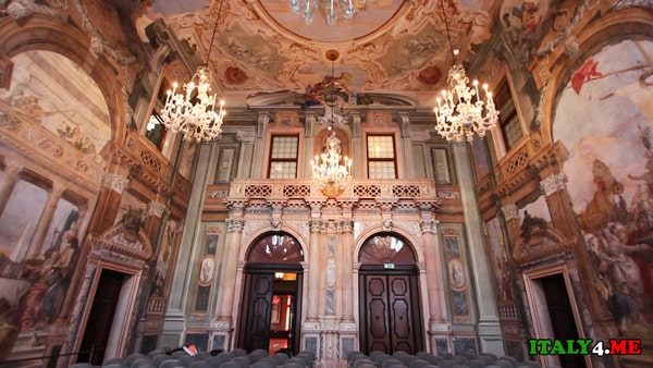 Палаццо Лабиа (Palazzo Labia) в Венеции