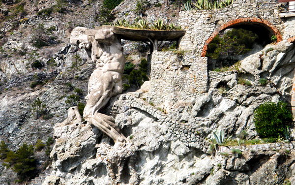 Статуя Нептуна Гиганта в Монтероссо