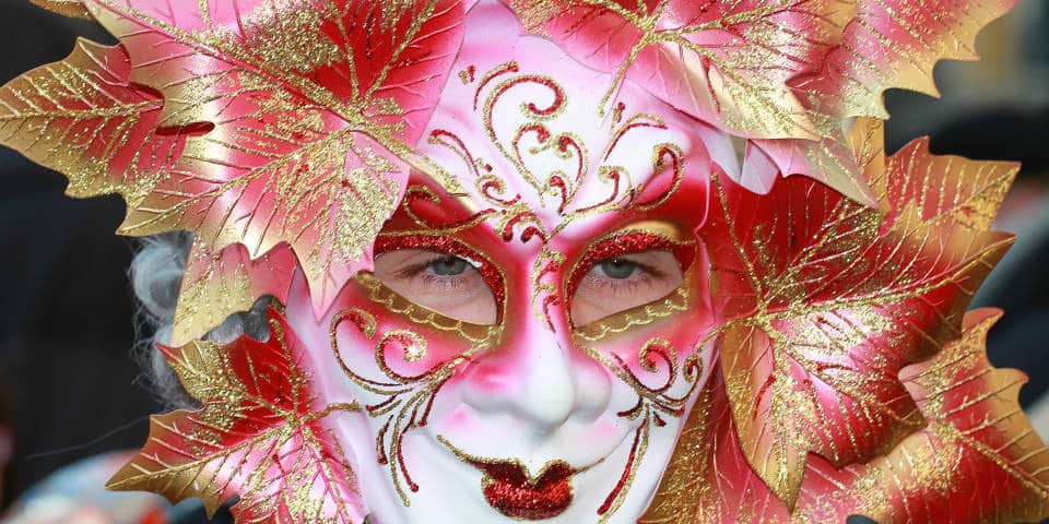Как выбрать маску на карнавал в Венеции