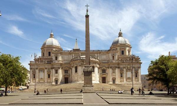 Обелиск у базилики Санта-Мария-Маджоре