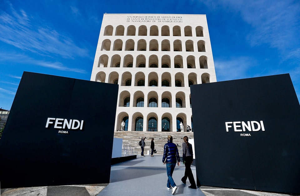 Офис Fendi в Квадратном Колизее в Риме