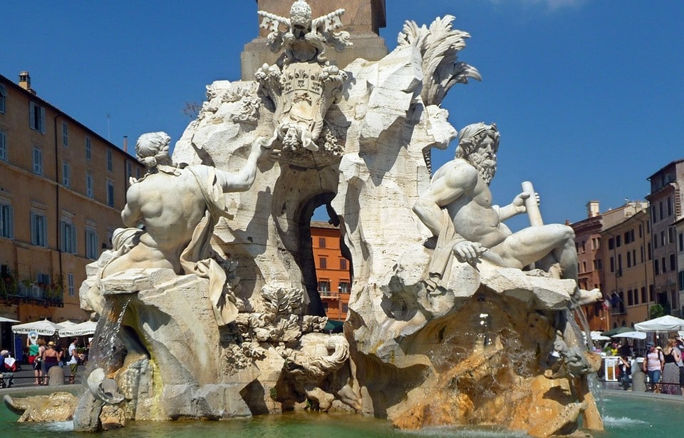 Фонтан Четырех Рек на площади Навона в Риме