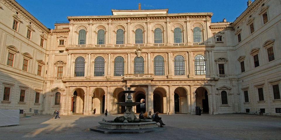 Палаццо Барберини в Риме