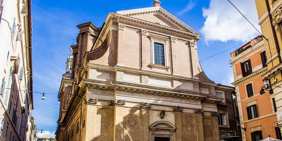 Базилика Сант Андреа делле Фратте в Риме