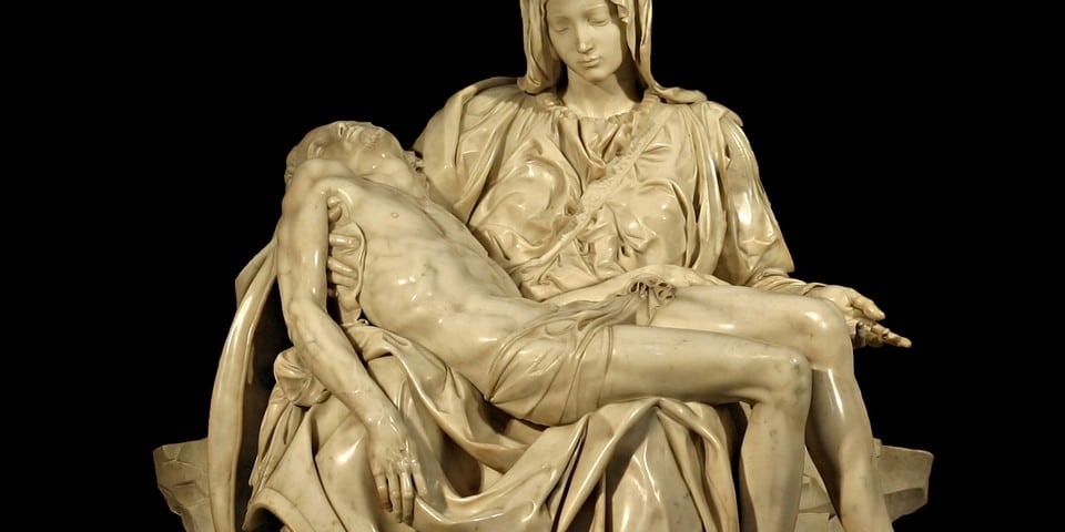 Пьета Микеланджело считается вершиной мировой скульптуры