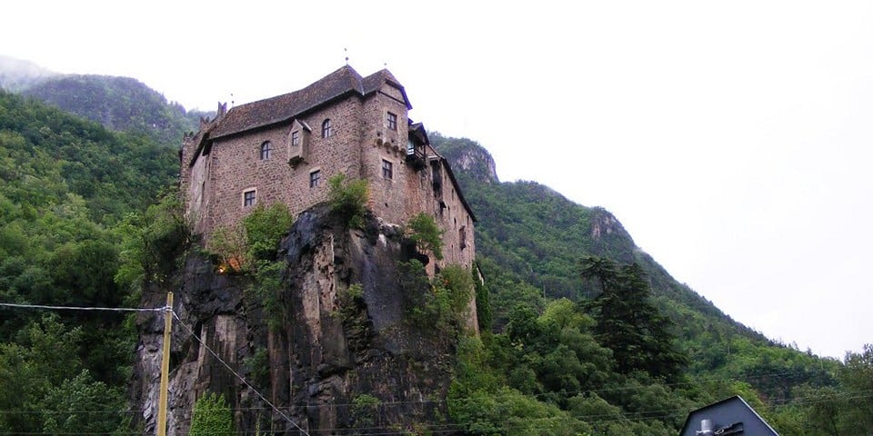 Замок Ронколо