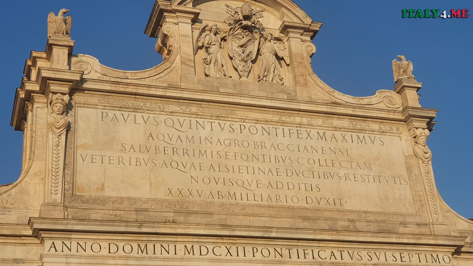 Фонтан Аква Паола в Риме