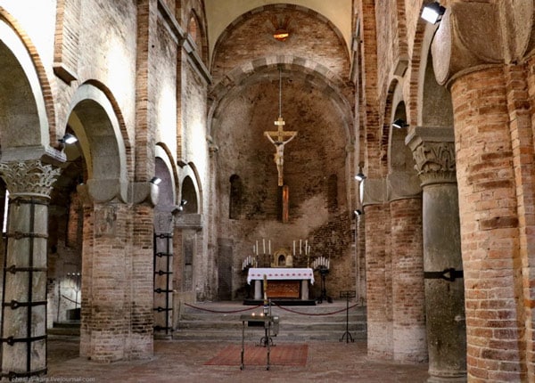 Базилика святых Витале и Агрикола в Болонье