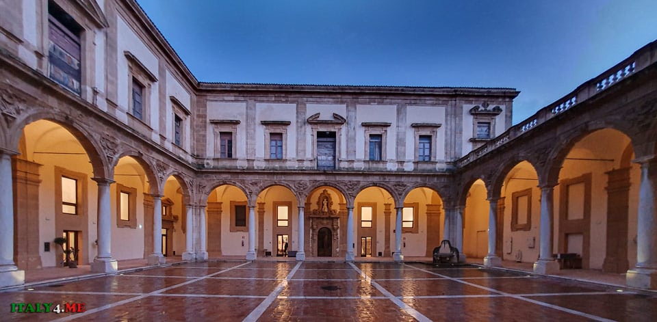 Inner courtyard of the Jesuit College (Collegio dei Gesuiti)