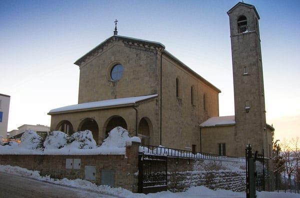 Церковь Святого Иоанна Крестителя (Chiesa Parrocchiale di San Giovanni Battista) в Кьезануова (Chiesanuova)