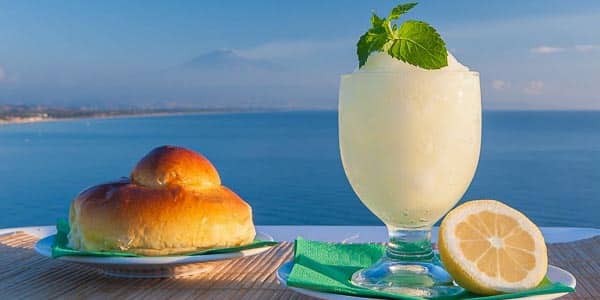 Гранита Granita сицилийский замороженный десерт из сахара