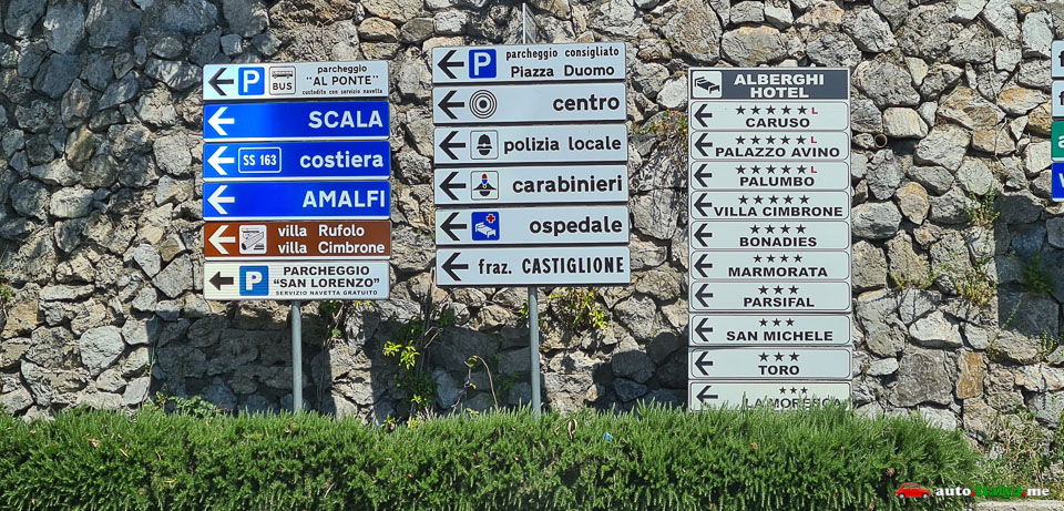 Road signs in Ravello Road signs in Ravello