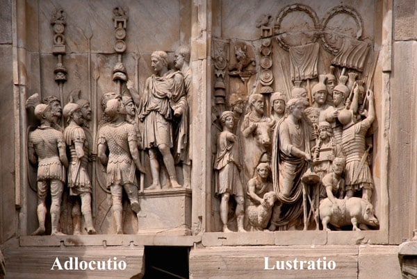 Барельеф император Константин вдохновляет речью войско южная сторона арки