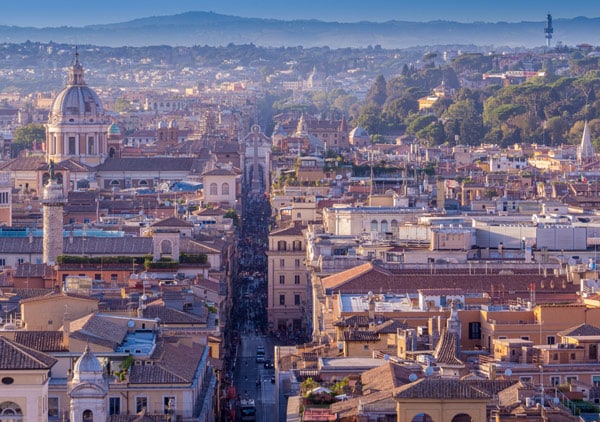 Виа дель Корсо – главная центральная улица Рима