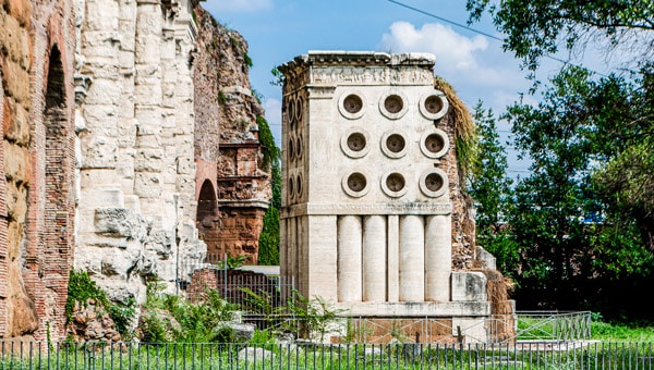 Гробница Еврисака Порта Маджоре Рим